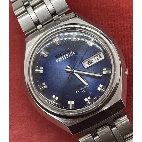 VINTAGE 1975 Seiko 5 Actus 23j Mens Automatic Watch Bracelet Blue Dial 6106-8680 - Picture 4 of 11
